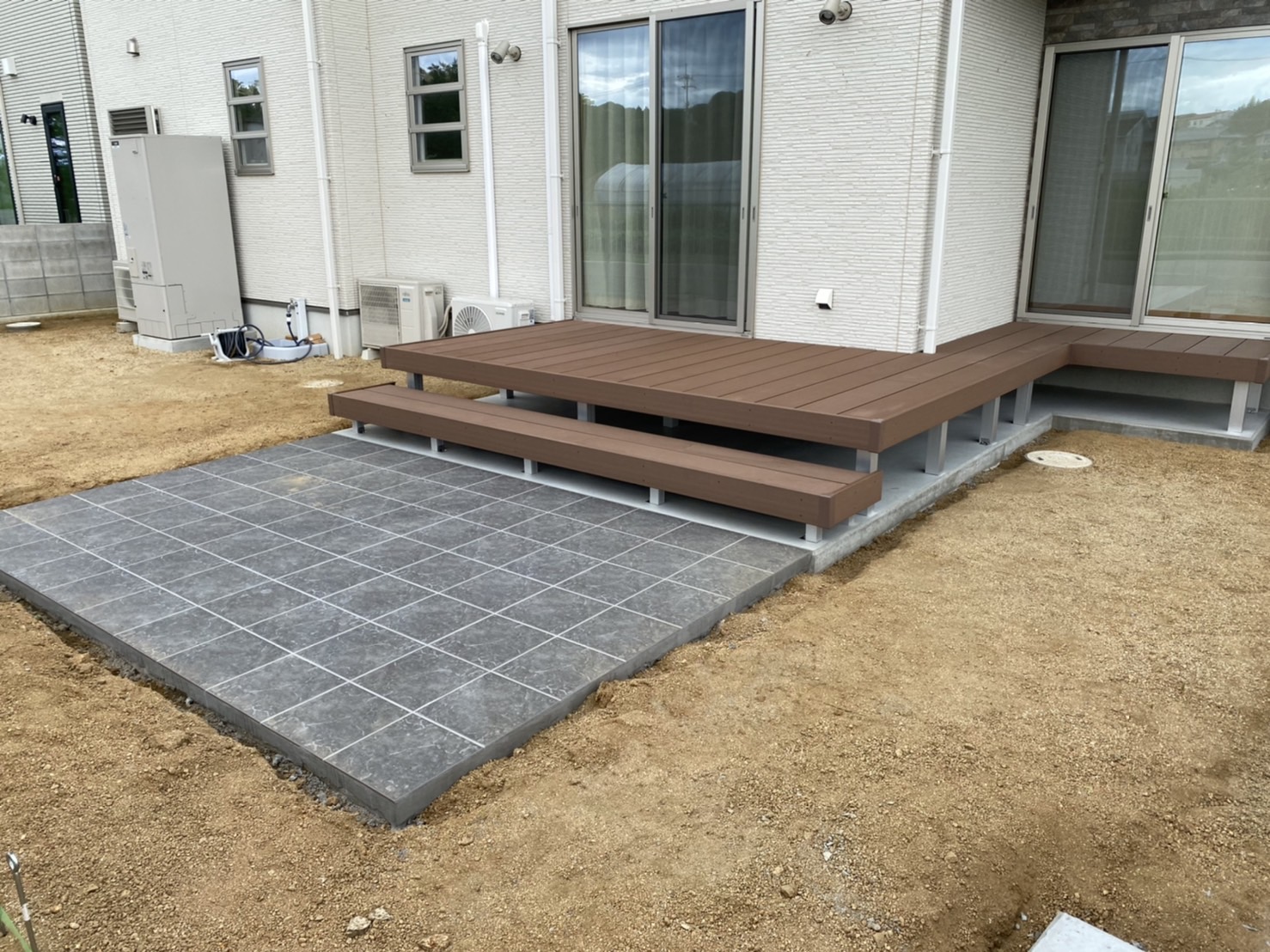 【三豊市 KA様８－９日目続報・ウッドデッキ施工】香川県三豊市山本町のお庭・外まわり工事