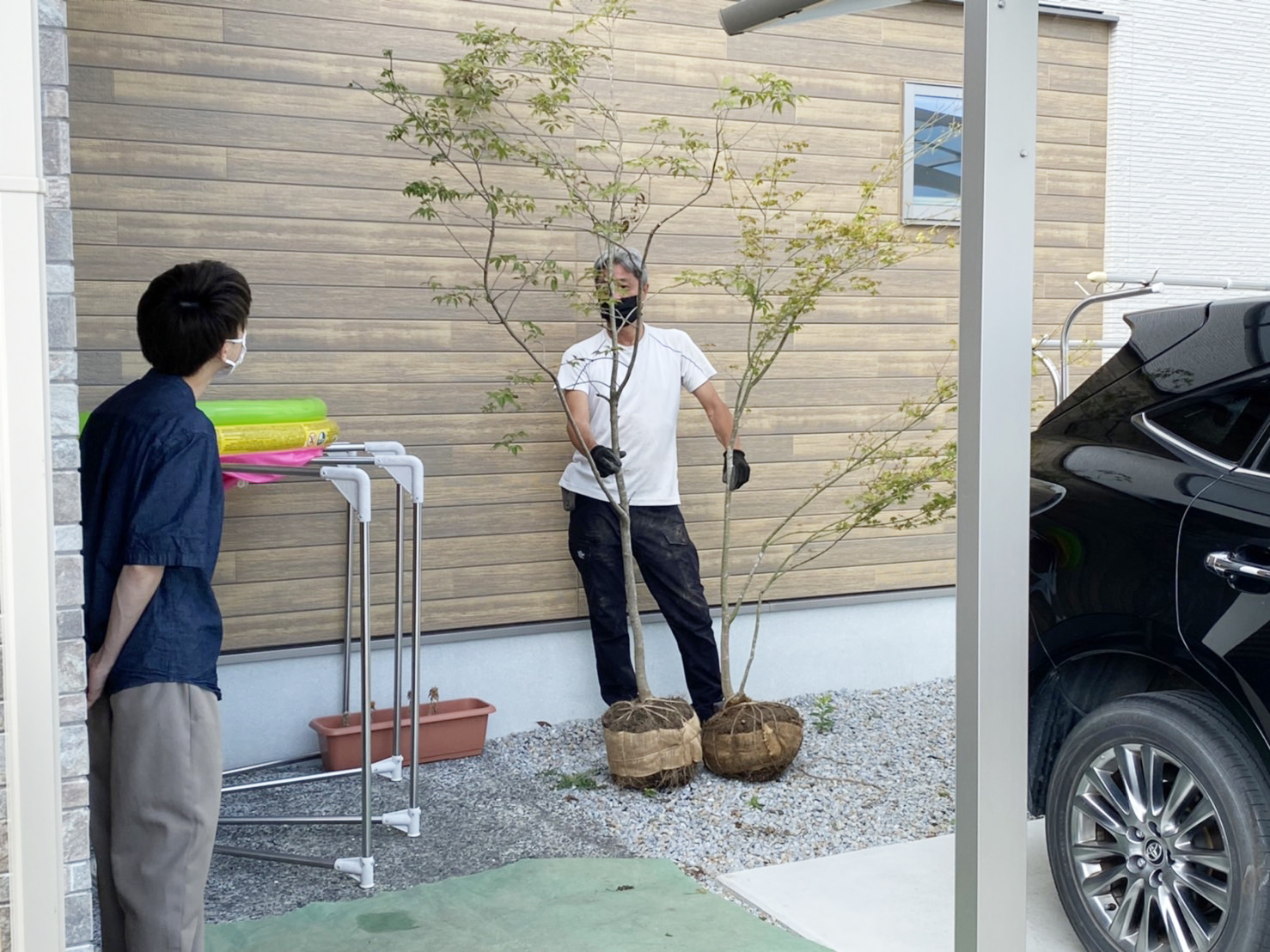 【三豊市 KA様最終日・植栽植え込みと人工芝施工】香川県三豊市山本町のお庭工事