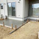 【三豊市 KA様邸3-4日目・型枠組み、ウッドデッキ下コンクリート打設】香川県三豊市山本町のお庭・外まわり工事