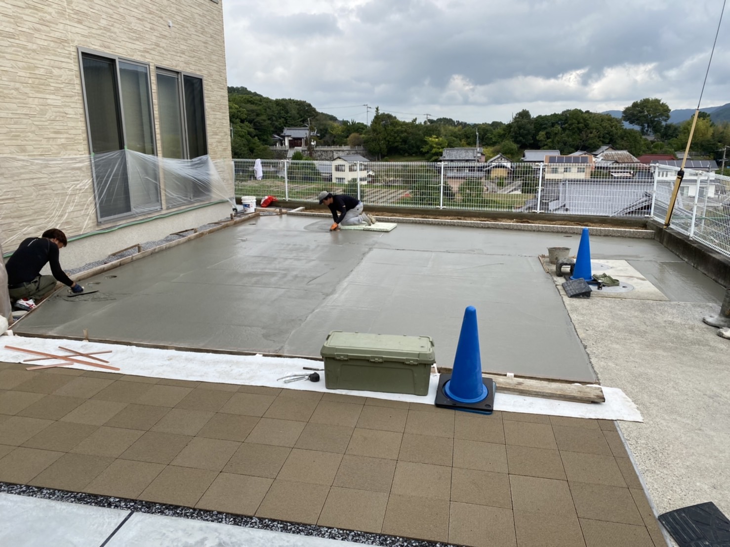 【香川県坂出市府中町・N様邸】土間コンクリート打設３回目 (株)カインズガーデン｜香川県の外塀・外庭リフォーム工事専門店