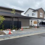 【円座町Ｋ様邸７日目はカーポート施工！Uスタイルアゼスト12ｍ・8ｍの梁設置】香川県高松市のお庭工事｜カインズガーデン