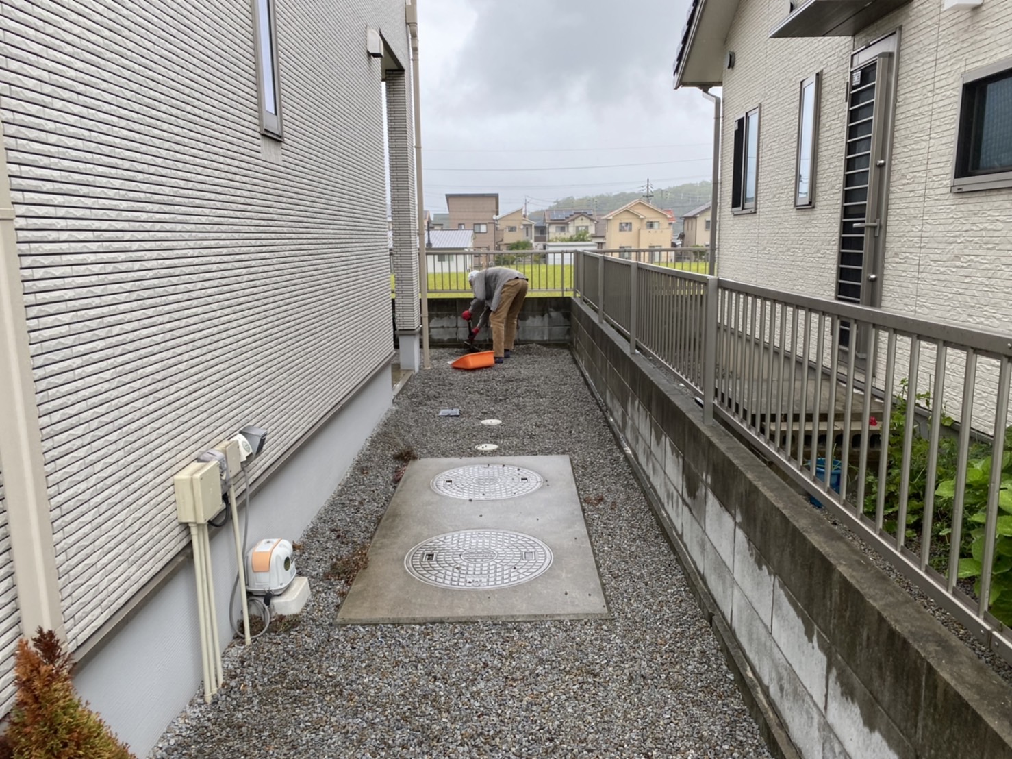 【高松市中間町・A様邸】外塀・外庭リフォーム工事着工(株)カインズガーデン｜香川県の外塀・外庭リフォーム工事専門店