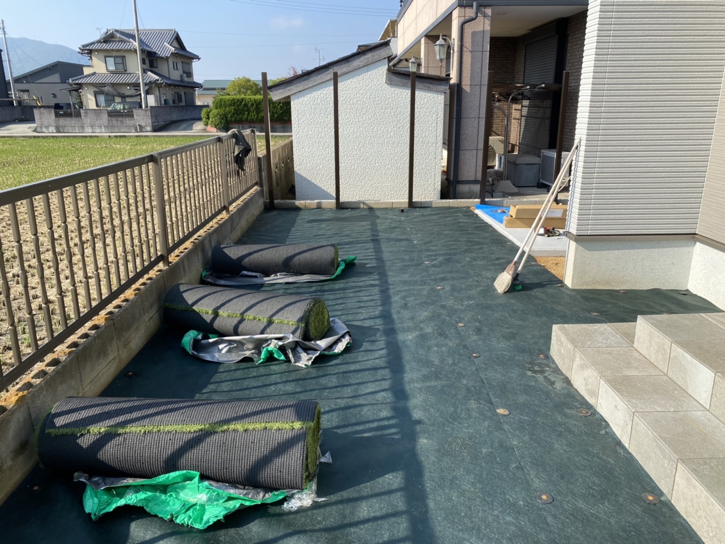 坂出市林田町　庭工事仕上げ (株)カインズガーデン｜香川県の庭・エクステリア工事／壁・塀リフォーム工事／人工芝施工