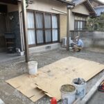 宇多津町Ｔ様邸・お庭リフォーム工事【続３】型枠・柱 (株)カインズガーデン｜香川県の＜庭 壁 塀＞庭・外まわり工事専門店