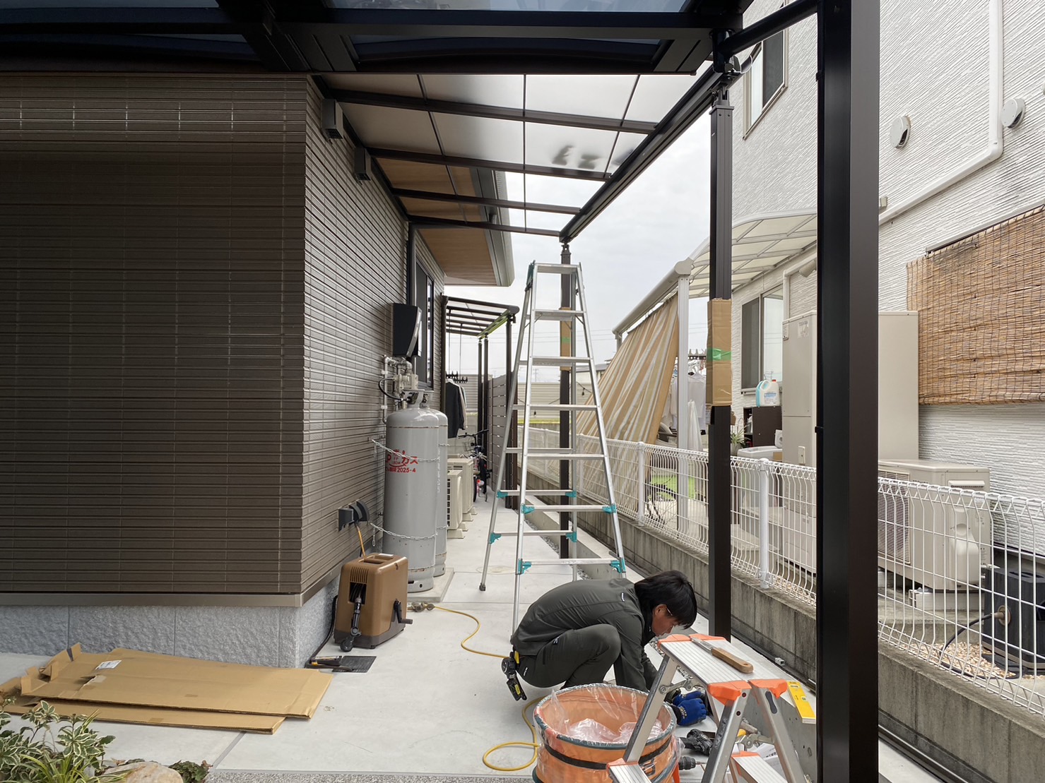 【香川県高松市円座町・K様邸】追加のテラス工事 (株)カインズガーデン｜香川県の庭壁塀・外まわり工事店