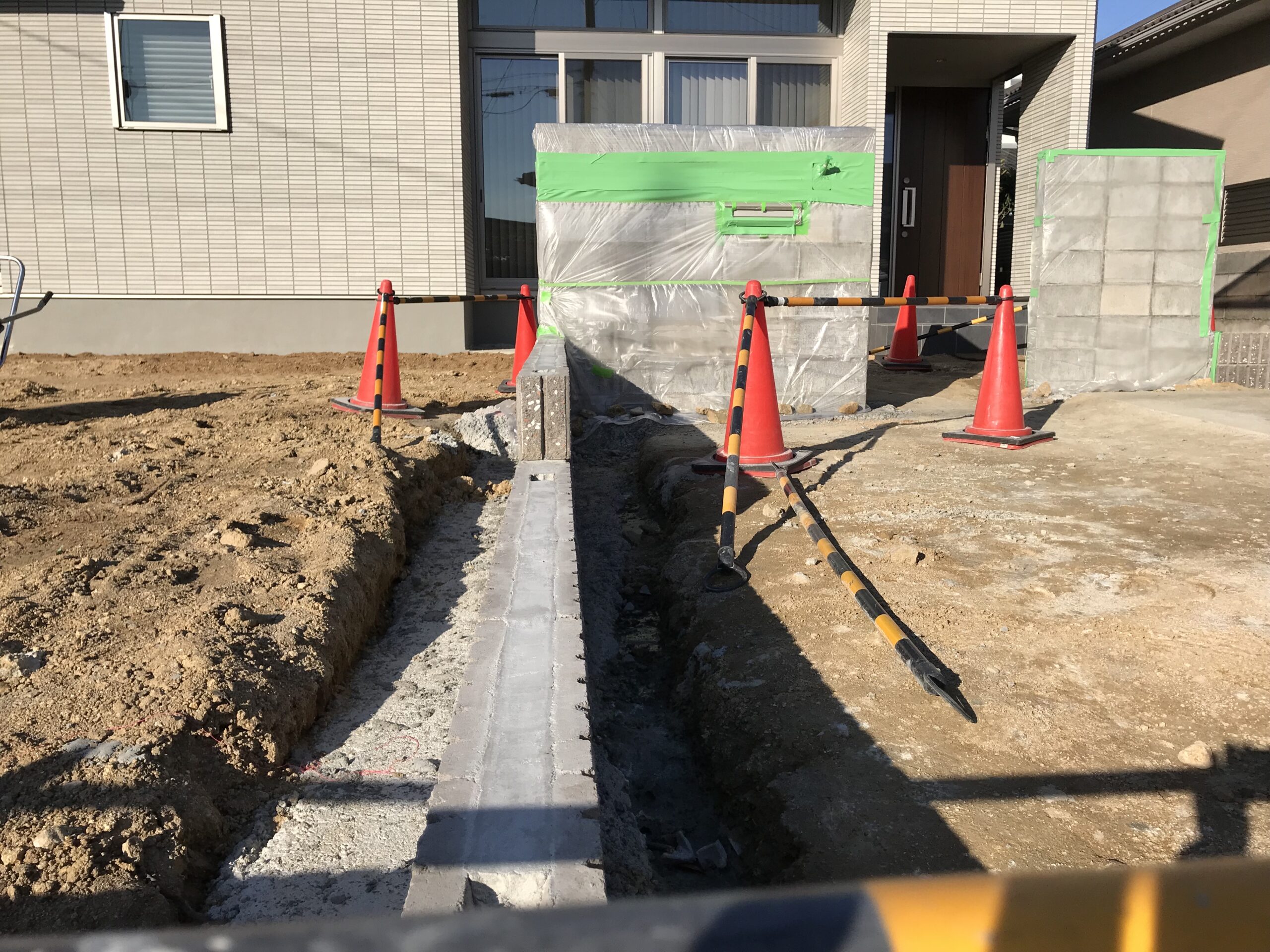 門壁下地ブロック・化粧ブロック施工完了【香川県高松市岡本町・Ｍ様邸】 (株)カインズガーデン｜庭壁塀・外まわり工事店