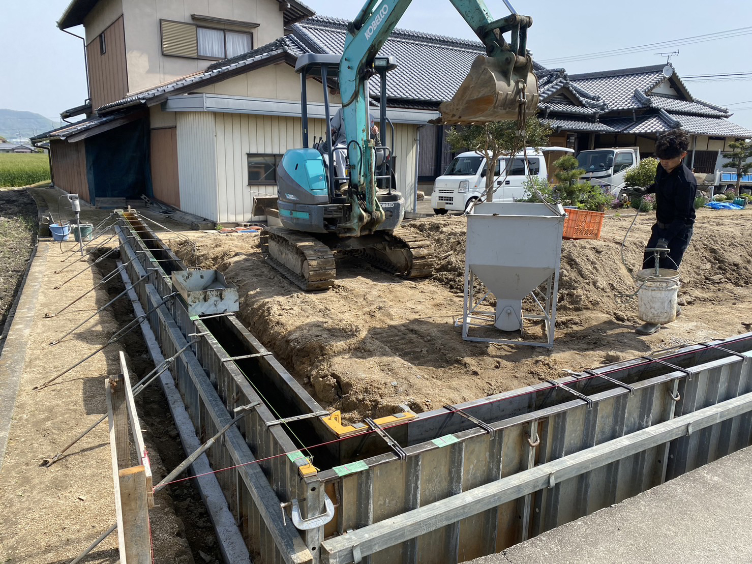 【三木町】１回目脱枠、基礎打ち２回目準備 (株)カインズガーデン｜香川のシンプルな外構・エクステリア・庭リフォーム工事
