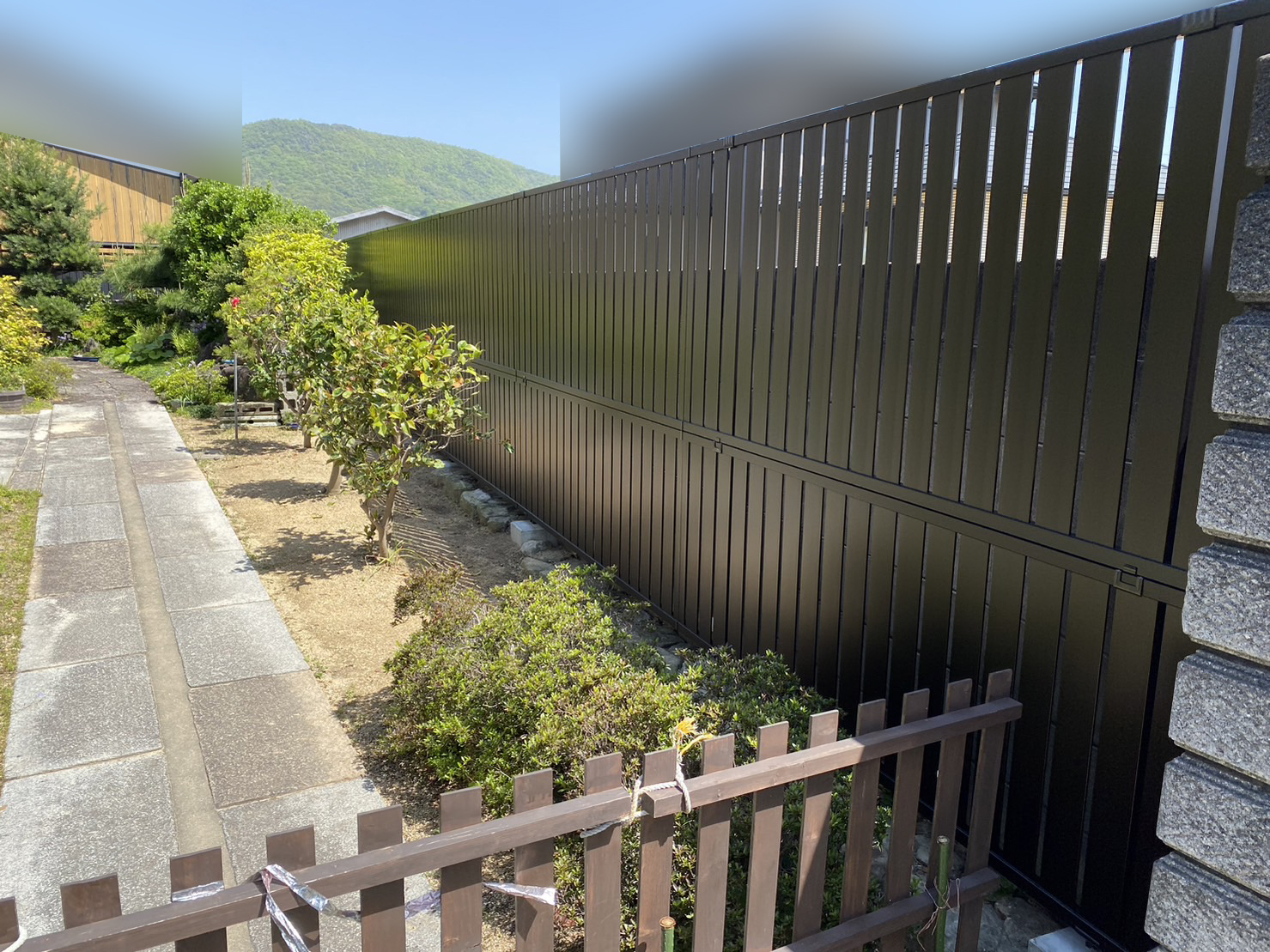 【坂出市】板塀撤去／スクリーンフェンスでスッキリ仕上げ✨Ｎ様邸の庭リフォーム工事㊗完工㊗ (株)カインズガーデン