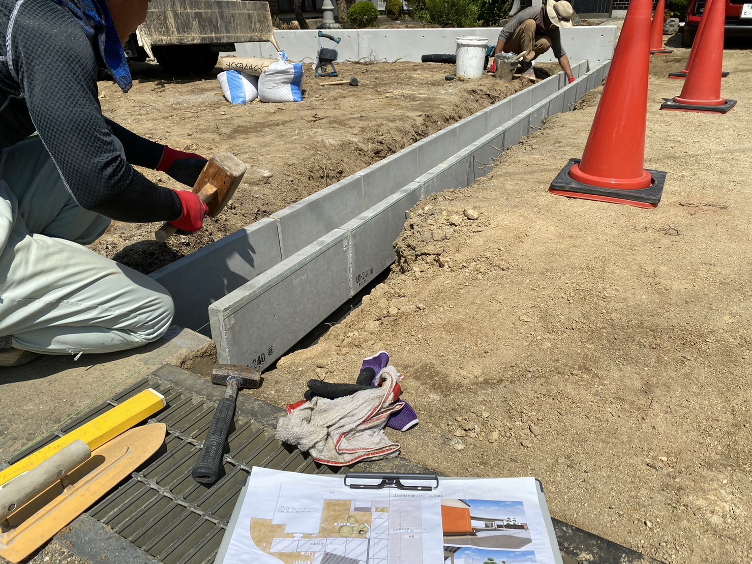 【綾川町】U字溝据付工事 (株)カインズガーデン｜香川の庭リフォーム工事，外構・エクステリア工事