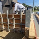 【綾川町S様邸】コンクリート擁壁・駐車場のコンクリート流し込み (株)カインズガーデン|香川の外構・エクステリア工事