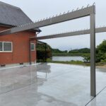 【綾川町T様邸】折板カーポートの梁・目隠しスクリーン設置 (株)カインズガーデン|香川の庭リフォーム工事,エクステリア
