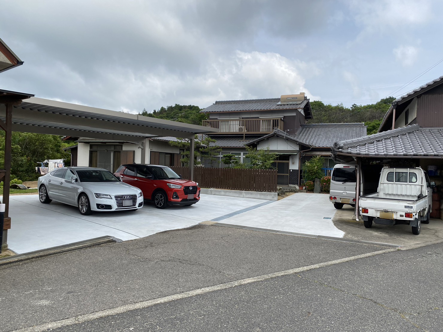 香川の庭リフォーム工事／外構・エクステリア工事 (株)カインズガーデン｜雑草対策，庭木庭石撤去，ブロック塀外塀，駐車場