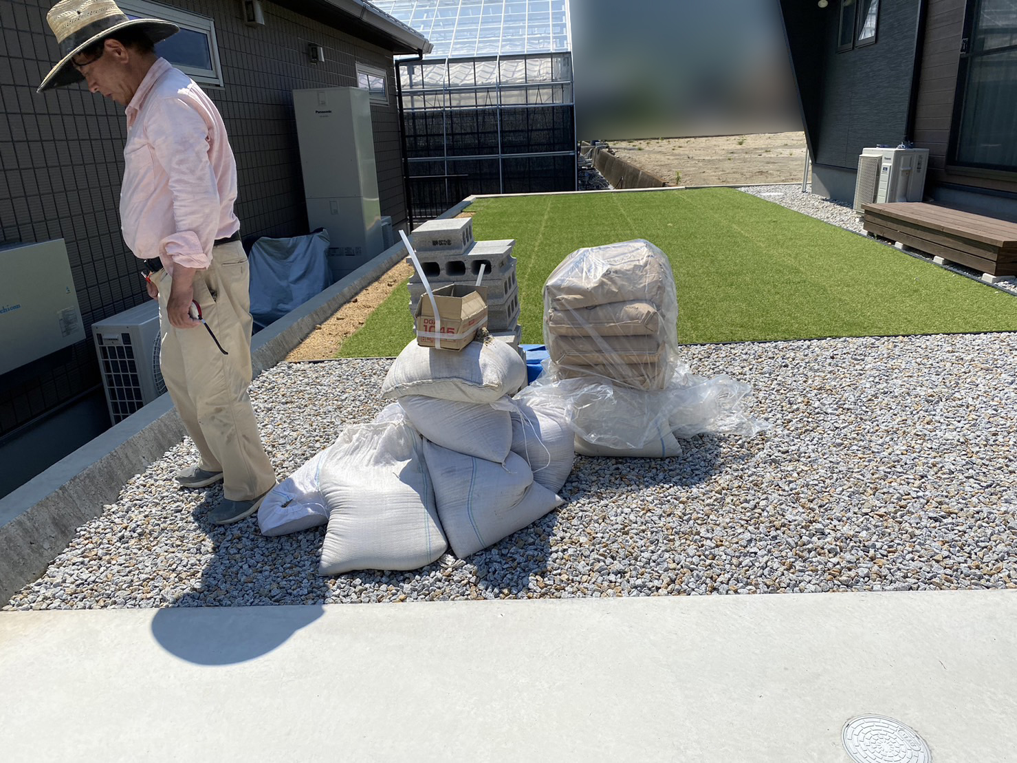 【香川県高松市国分寺町Ｎ様邸】ブロック・フェンス工事着工👷 (株)カインズガーデン｜香川の庭リフォーム工事，外周工事