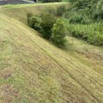 【香川県・綾川町T様邸】田んぼの法面、除草&雑草対策!防草シート張り/庭リフォーム工事三期👷 (株)カインズガーデン