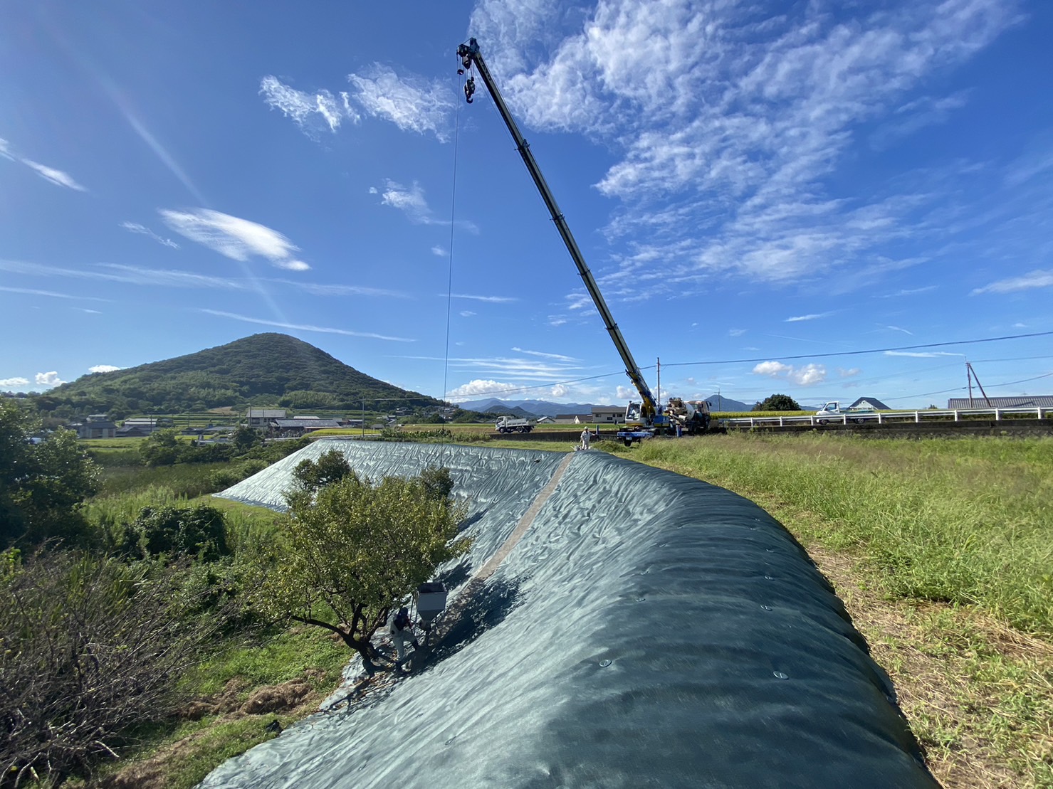 【香川県・綾川町Ｔ様邸】雑草が生えない道／コンクリート仕上げ (株)カインズガーデン｜香川の庭リフォーム工事，改修工事