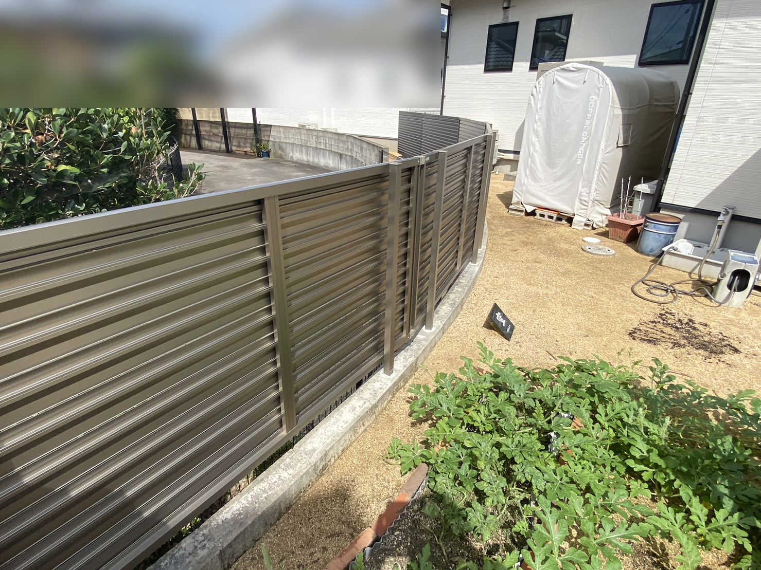 【香川県・綾川町ＴＡ様邸】目隠しフェンス・テラス屋根・ウッドデッキ設置完了✨ (株)カインズガーデン｜香川の庭リフォーム工事