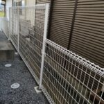 【香川県・香南町O様邸】ワンちゃん囲いのフェンス・門扉完成✨ (株)カインズガーデン|香川県の雑草対策,庭リフォーム工事,庭仕舞い