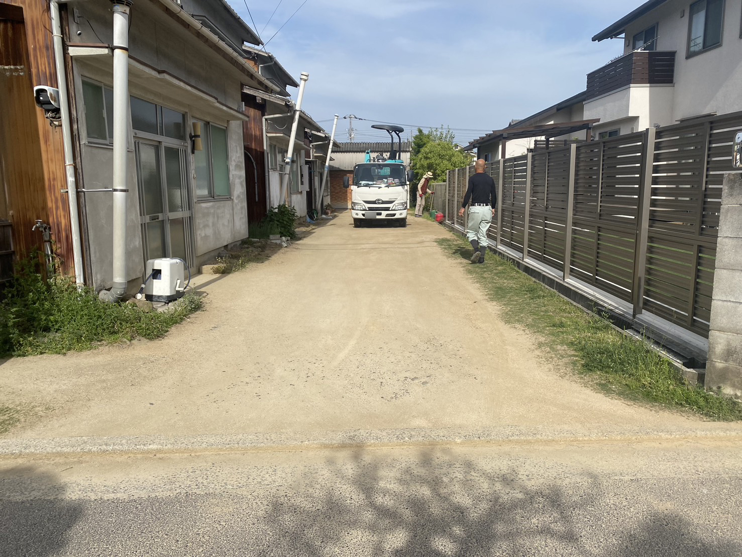 【香川県高松市Ｋ様邸二期】路盤工事、本日着工⛑ (株)カインズガーデン｜香川県の雑草対策，庭リフォーム工事，庭仕舞い
