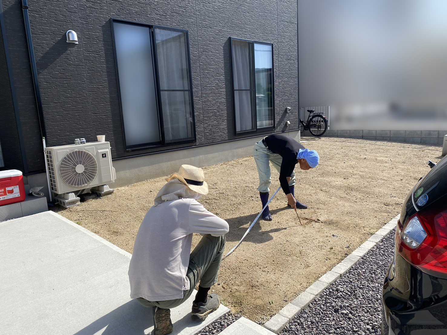 【香川県坂出市Ｕ様邸】目隠しフェンス（目隠しスクリーン）工事、本日着工⛑ (株)カインズガーデン｜香川のエクステリア工事