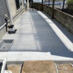 【香川県高松市ＨＯ様邸】❶テラス下❷駐車場、土間コンクリート打設完了 (株)カインズガーデン｜雑草対策，庭リフォーム工事，庭仕舞い