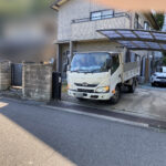 【香川県高松市Ｕ様邸】ブロック塀撤去＆雑草撤去で駐車場拡張工事、本日着工⛑ (株)カインズガーデン｜香川県の庭リフォーム工事，庭仕舞い