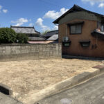 【綾川町ＫＵ様邸】庭木や植栽・雑草撤去でスッキリ✨庭リフォーム工事㊗完工 (株)カインズガーデン｜香川県の庭仕舞い工事，雑草対策