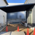 【高松市Ｎ様邸】格好良さ全開！透け感ゼロのオールブラックテラス設置完了✨ (株)カインズガーデン｜香川県の庭仕舞い工事