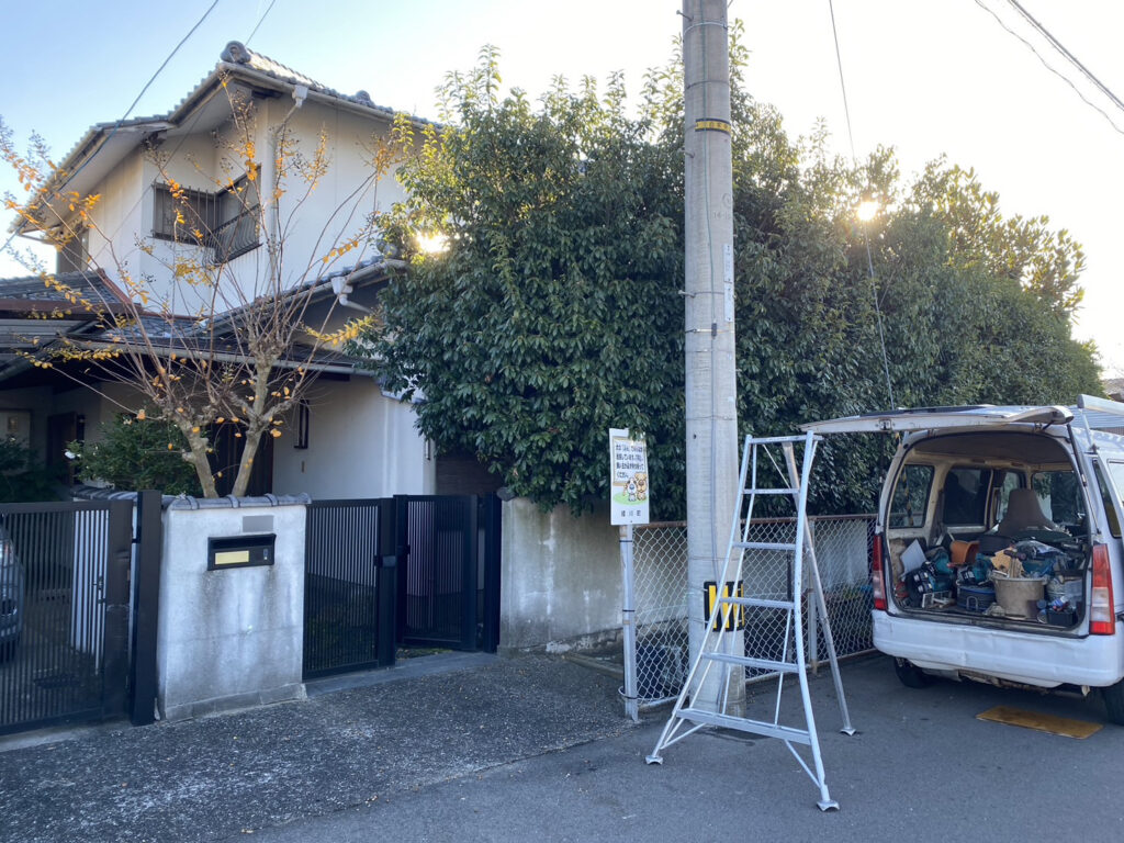 【綾川町Ｆ様邸】庭木のお手入れ・剪定着工⛑ (株)カインズガーデン｜香川県の庭仕舞い工事