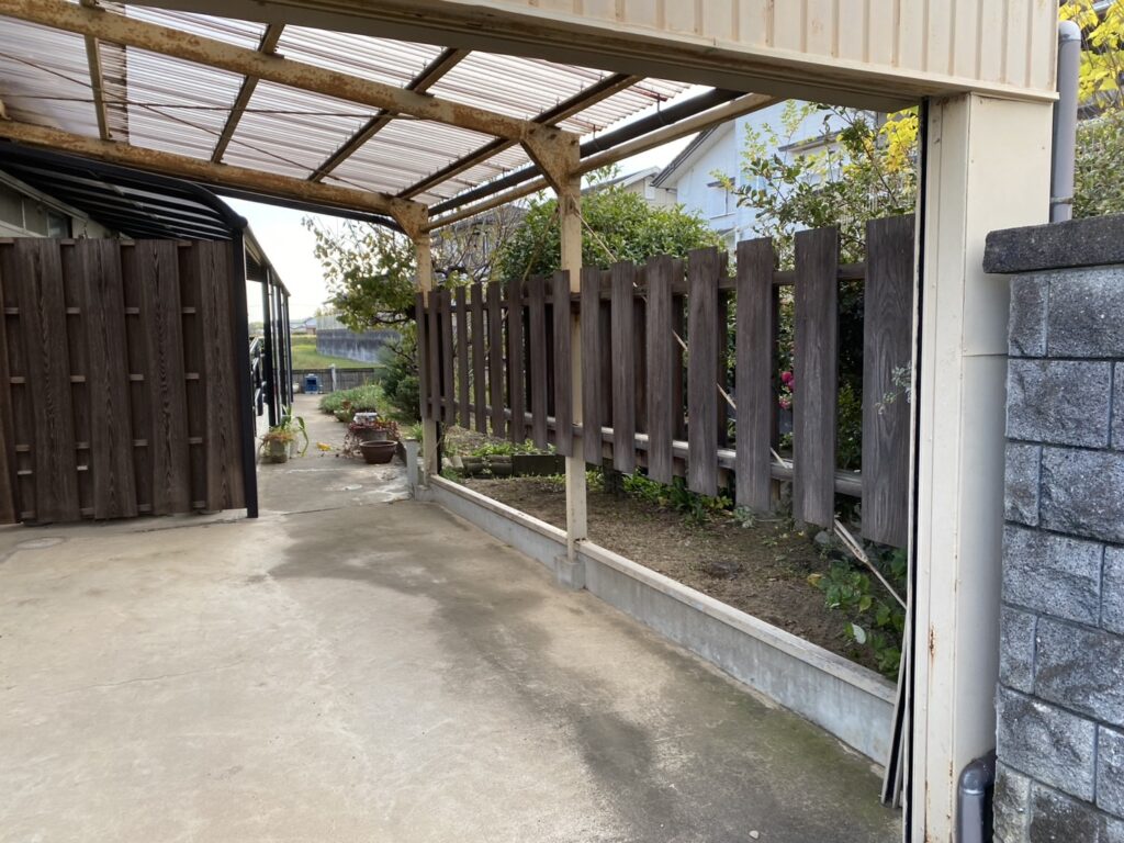 【綾川町ＨＫ様邸】生垣石垣・庭木植栽撤去しスッキリ手入れが要らないお庭へ✨庭仕舞い工事着工⛑ (株)カインズガーデン