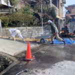 【綾川町ＦＵ様邸】広くなった新スロープに土間コンクリート打設 (株)カインズガーデン｜香川県の安全庭リフォーム工事，庭仕舞い