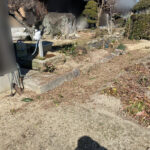 【西讃Ｏ様邸】生垣撤去し庭園内へ。坪庭・庭木庭石撤去作業開始 (株)カインズガーデン｜香川県の庭仕舞い工事，雑草対策工事
