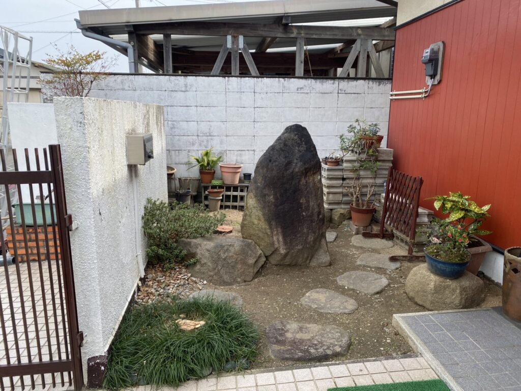 【綾川町M様邸】玄関前も裏庭もスッキリ✨庭木撤去工事㊗完工 (株)カインズガーデン|香川県の庭仕舞い工事 【綾川町M様邸】玄関前も裏庭もスッキリ✨庭木撤去工事㊗完工 (株)カインズガーデン|香川県の庭仕舞い工事
