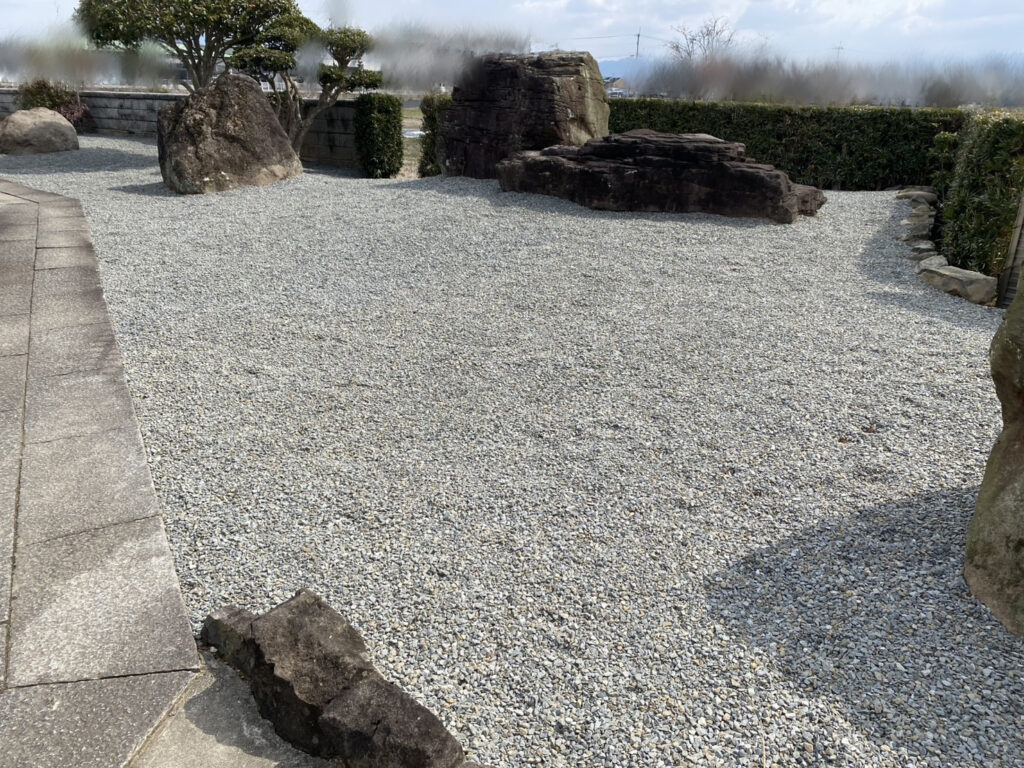 【西讃O様邸】全面雑草対策でスッキリ爽快✨庭仕舞い工事㊗完工 (株)カインズガーデン|香川県の庭リフォーム工事,庭仕舞い 【西讃O様邸】全面雑草対策でスッキリ爽快✨庭仕舞い工事㊗完工 (株)カインズガーデン|香川県の庭リフォーム工事,庭仕舞い
