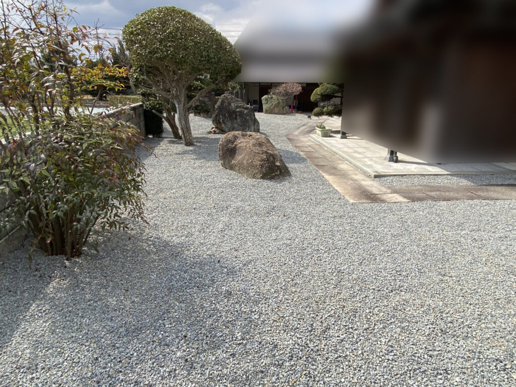 【西讃O様邸】全面雑草対策でスッキリ爽快✨庭仕舞い工事㊗完工 (株)カインズガーデン|香川県の庭リフォーム工事,庭仕舞い 【西讃O様邸】全面雑草対策でスッキリ爽快✨庭仕舞い工事㊗完工 (株)カインズガーデン|香川県の庭リフォーム工事,庭仕舞い