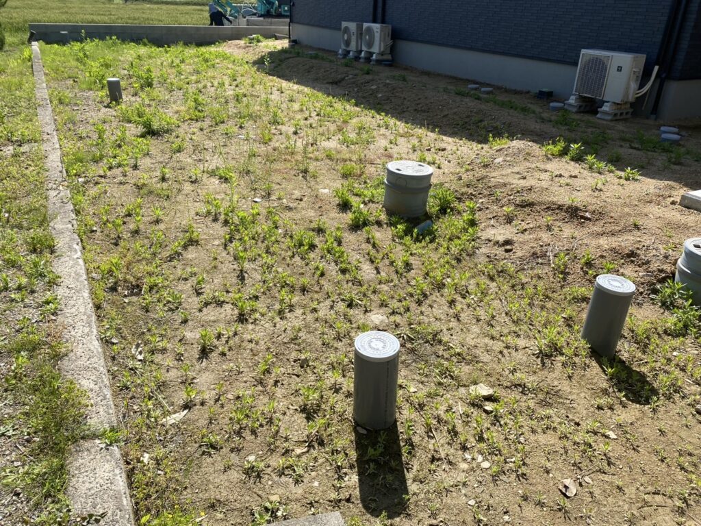 【香川県・綾川町U様邸】裏庭全面の雑草対策工事&目隠しフェンス設置、本日着工⛑ (株)カインズガーデン|香川県の庭仕舞い,庭リフォーム工事 【香川県・綾川町U様邸】裏庭全面の雑草対策工事&目隠しフェンス設置、本日着工⛑ (株)カインズガーデン|香川県の庭仕舞い,庭リフォーム工事