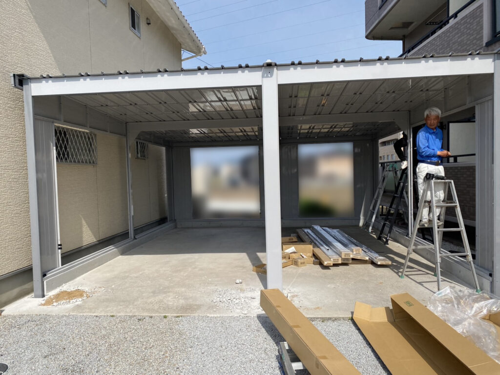 【高松市M様邸】カッコイイ!ガレージ仕上がってきました✨ (株)カインズガーデン|香川県の庭リフォーム工事 【高松市M様邸】カッコイイ!ガレージ仕上がってきました✨ (株)カインズガーデン|香川県の庭リフォーム工事