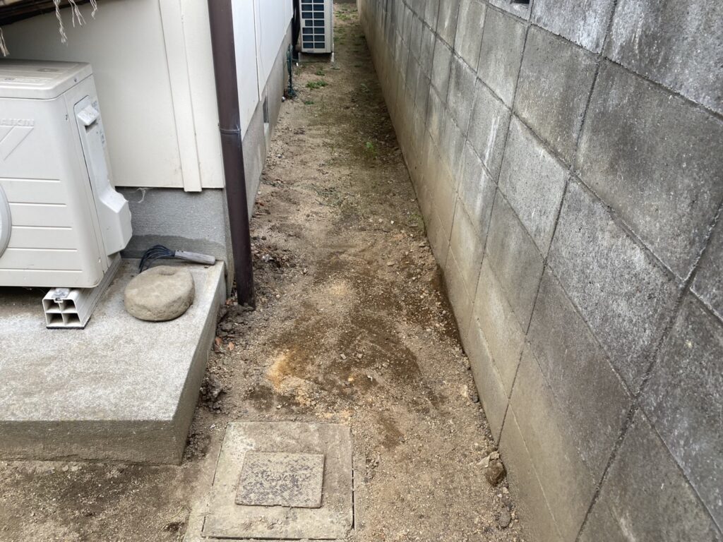 【高松市S様邸】雑草対策&敷石撤去、本日着工⛑ (株)カインズガーデン|香川県の庭リフォーム工事,庭仕舞い工事 【高松市S様邸】雑草対策&敷石撤去、本日着工⛑ (株)カインズガーデン|香川県の庭リフォーム工事,庭仕舞い工事