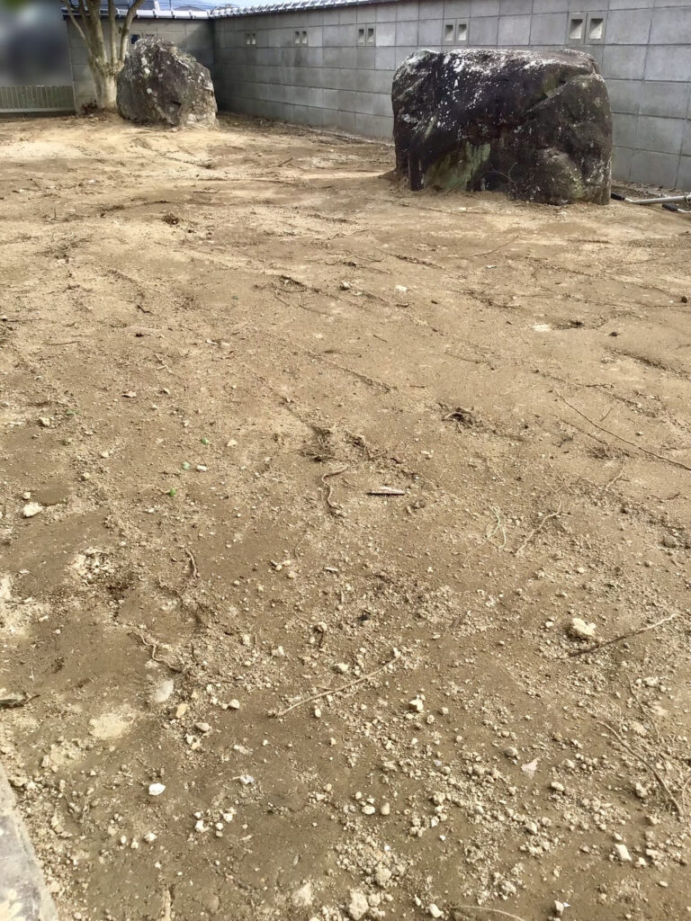 【三豊市山本町MO様邸】鋤取り整地で雑草対策準備中👌順調です (株)カインズガーデン|香川県の雑草対策,庭仕舞い工事 【三豊市山本町MO様邸】鋤取り整地で雑草対策準備中👌順調です (株)カインズガーデン|香川県の雑草対策,庭仕舞い工事
