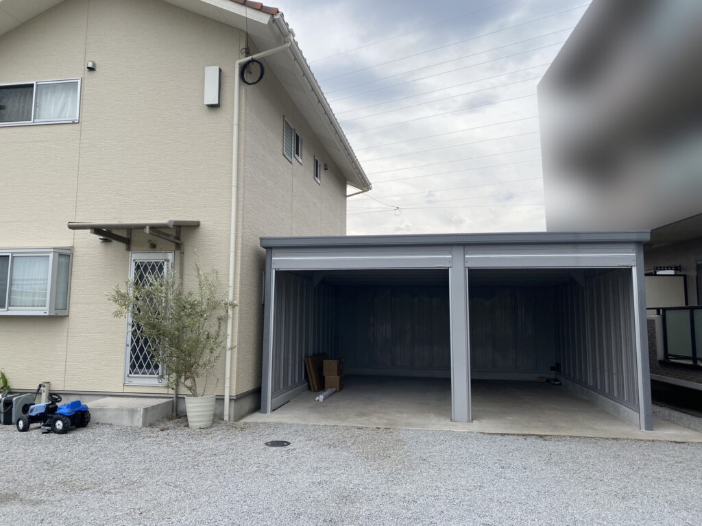 【高松市Ｍ様邸】大きくてカッコイイ✨広々２台用ガレージ㊗完工 (株)カインズガーデン｜香川県の庭リフォーム工事