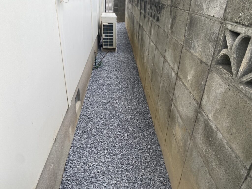 【高松市S様邸】敷石撤去&雑草対策工事で景観スッキリ✨手入れ要らず👌㊗完工 (株)カインズガーデン|香川県の庭仕舞い 【高松市S様邸】敷石撤去&雑草対策工事で景観スッキリ✨手入れ要らず👌㊗完工 (株)カインズガーデン|香川県の庭仕舞い