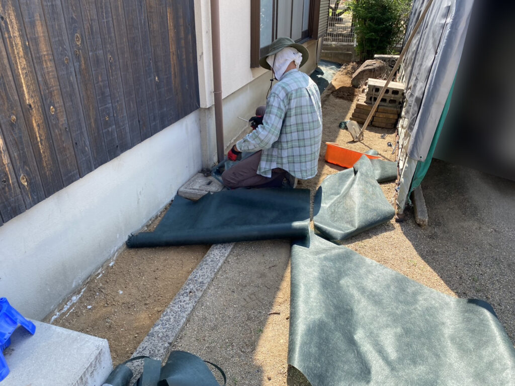 【高松市A様邸】お家周りの雑草や植栽スッキリ✨雑草対策工事㊗完工 (株)カインズガーデン|香川県の庭リフォーム工事 【高松市A様邸】お家周りの雑草や植栽スッキリ✨雑草対策工事㊗完工 (株)カインズガーデン|香川県の庭リフォーム工事