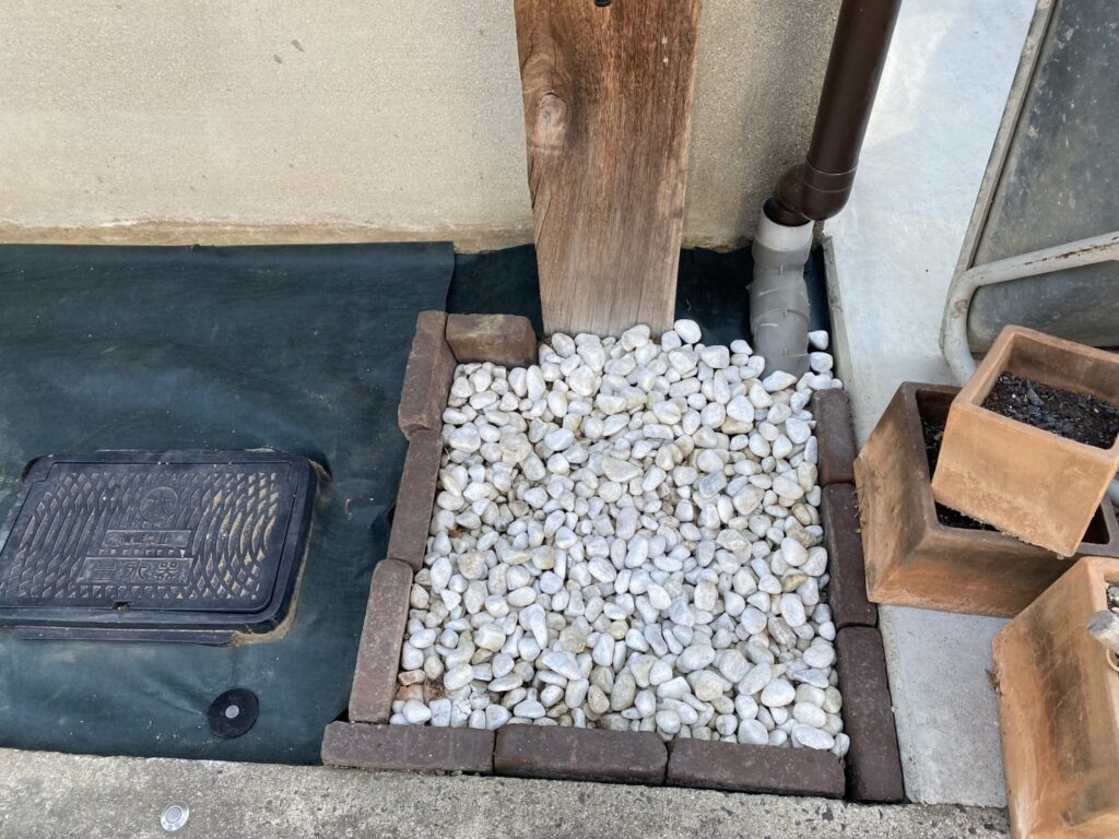 【高松市A様邸】お家周りの雑草や植栽スッキリ✨雑草対策工事㊗完工 (株)カインズガーデン|香川県の庭リフォーム工事 【高松市A様邸】お家周りの雑草や植栽スッキリ✨雑草対策工事㊗完工 (株)カインズガーデン|香川県の庭リフォーム工事
