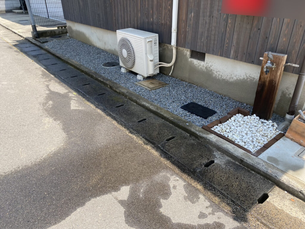 【高松市A様邸】お家周りの雑草や植栽スッキリ✨雑草対策工事㊗完工 (株)カインズガーデン|香川県の庭リフォーム工事 【高松市A様邸】お家周りの雑草や植栽スッキリ✨雑草対策工事㊗完工 (株)カインズガーデン|香川県の庭リフォーム工事