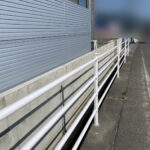 【三豊市豊中町Ｋ様邸】目隠しフェンス設置工事、本日着工⛑ (株)カインズガーデン｜香川県の庭リフォーム工事，庭仕舞い