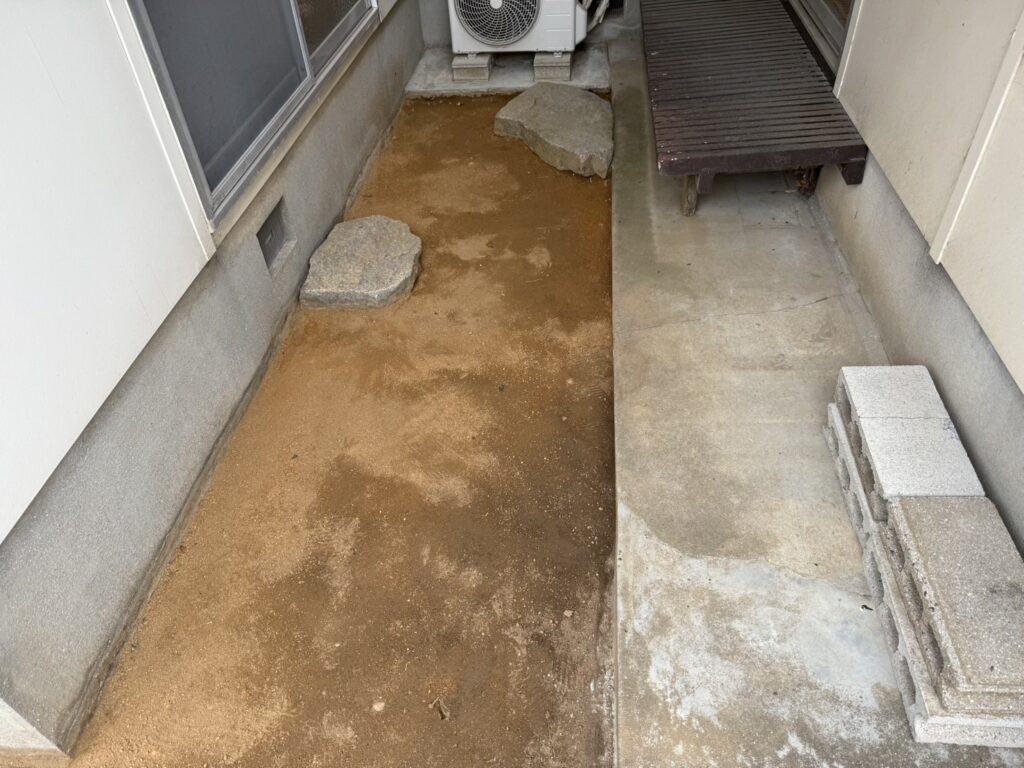 【高松市S様邸】敷石撤去&雑草対策工事で景観スッキリ✨手入れ要らず👌㊗完工 (株)カインズガーデン|香川県の庭仕舞い 【高松市S様邸】敷石撤去&雑草対策工事で景観スッキリ✨手入れ要らず👌㊗完工 (株)カインズガーデン|香川県の庭仕舞い