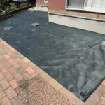 【高松市ＳＡ様邸】ウッドデッキ下の雑草対策完了✨新ウッドデッキ設置準備中 (株)カインズガーデン｜香川県の庭リフォーム工事