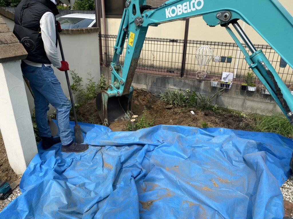 【高松市Ｉ様邸】雑草対策＆ドッグランリフォーム工事、本日着工⛑ (株)カインズガーデン｜香川の庭リフォーム工事，庭仕舞い