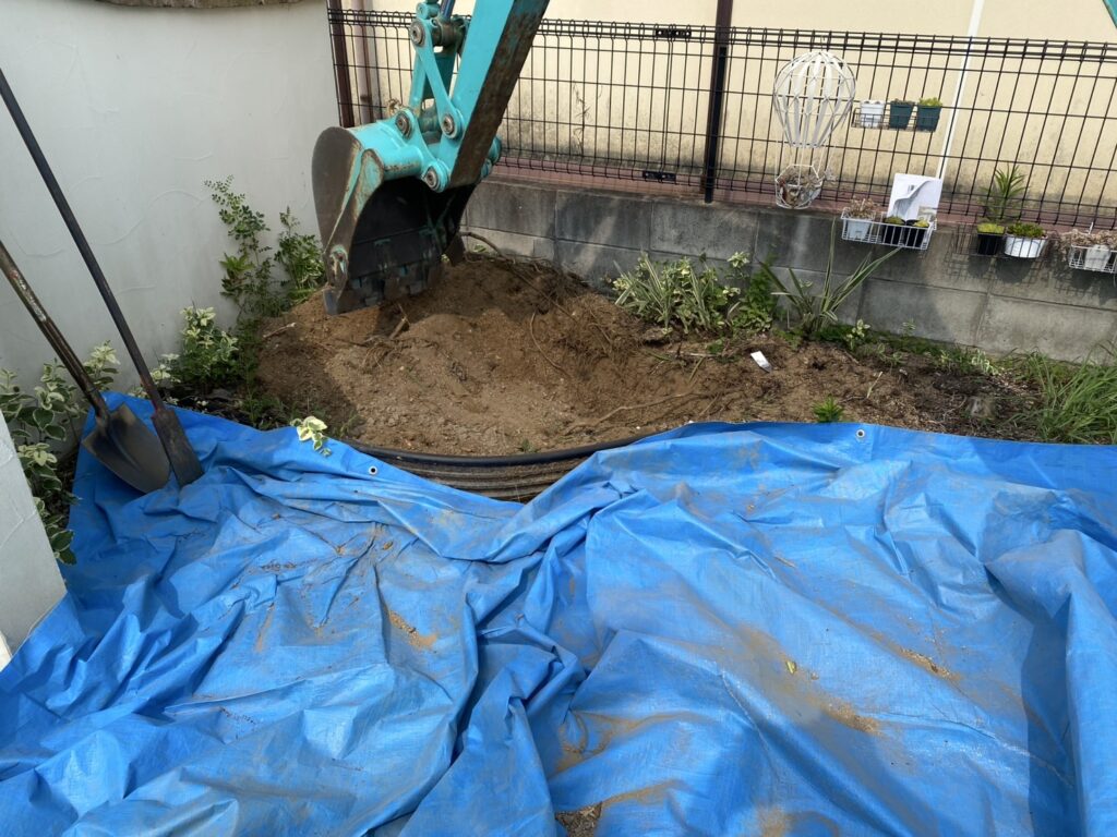 【高松市Ｉ様邸】雑草対策＆ドッグランリフォーム工事、本日着工⛑ (株)カインズガーデン｜香川の庭リフォーム工事，庭仕舞い