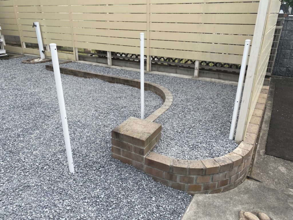 【高松市I様邸】ドッグラン囲いのフェンス・門扉設置完了🐶 (株)カインズガーデン|香川県の雑草対策,庭リフォーム工事 【高松市I様邸】ドッグラン囲いのフェンス・門扉設置完了🐶 (株)カインズガーデン|香川県の雑草対策,庭リフォーム工事