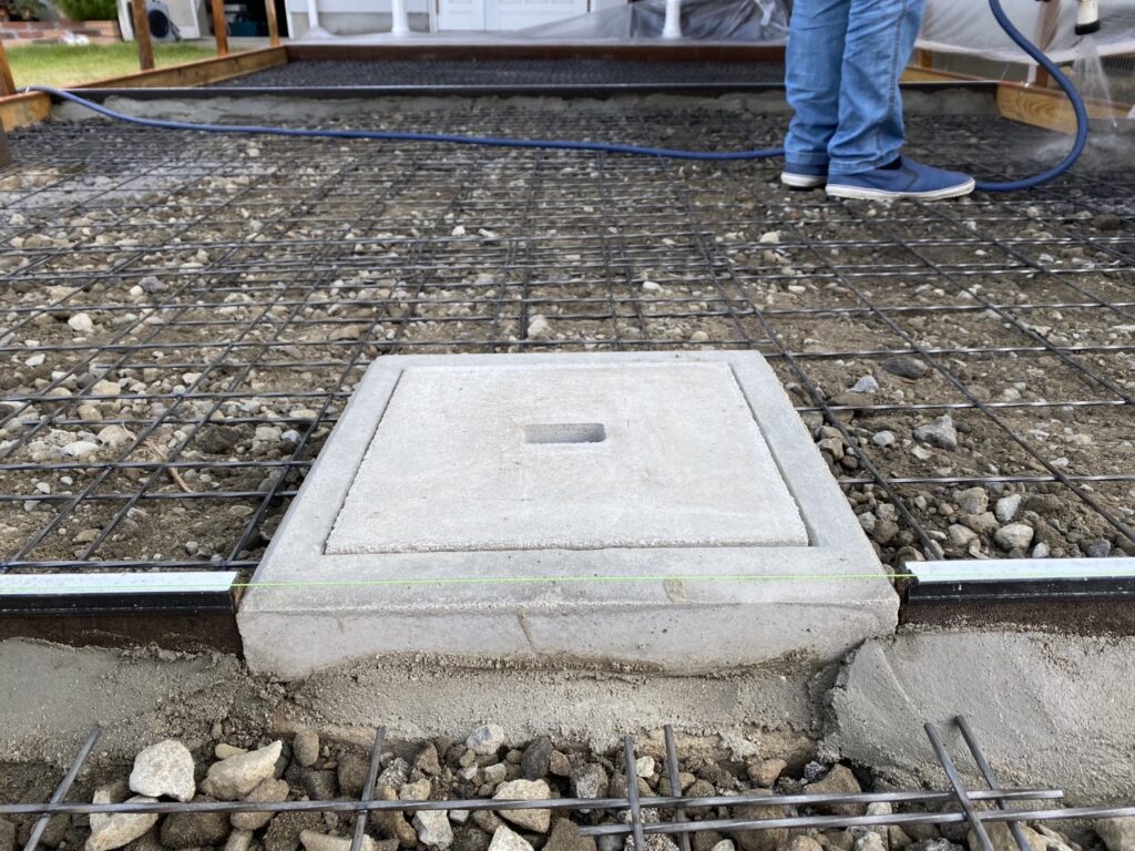 【高松市K様邸】広くなった駐車スペースに土間コンクリートを打設します (株)カインズガーデン|香川県の庭リフォーム工事 【高松市K様邸】広くなった駐車スペースに土間コンクリートを打設します (株)カインズガーデン|香川県の庭リフォーム工事
